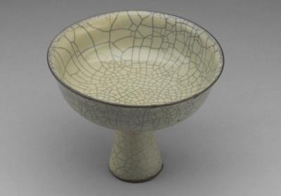 图片[3]-Stem bowl with celadon glaze, Ge ware, Yuan dynasty, 14th century-China Archive